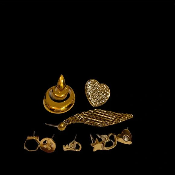 9 pcs Gold Tone Earrings (singles with no pairs) - Picture 3 of 4
